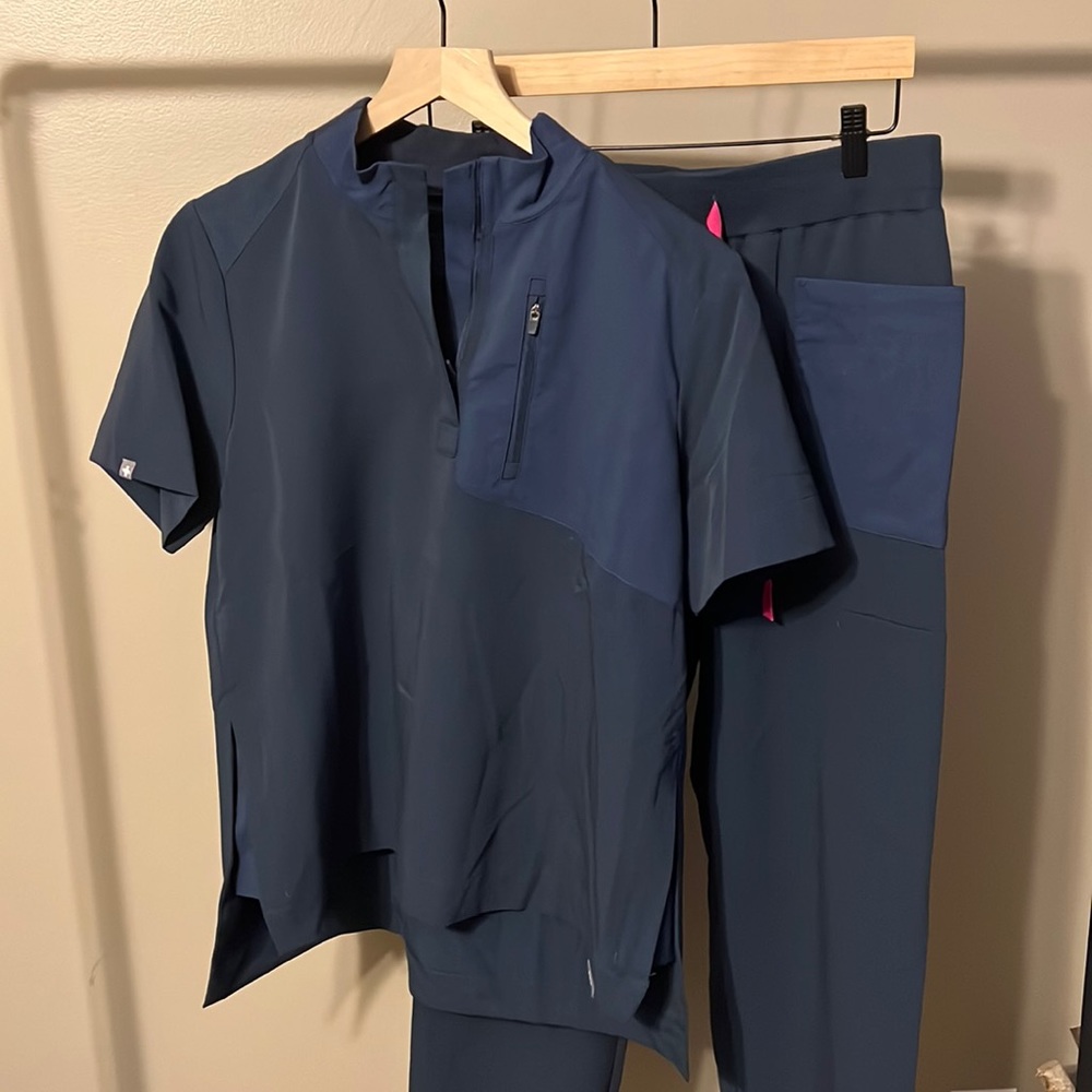 Figs Scrub Top and bottom
